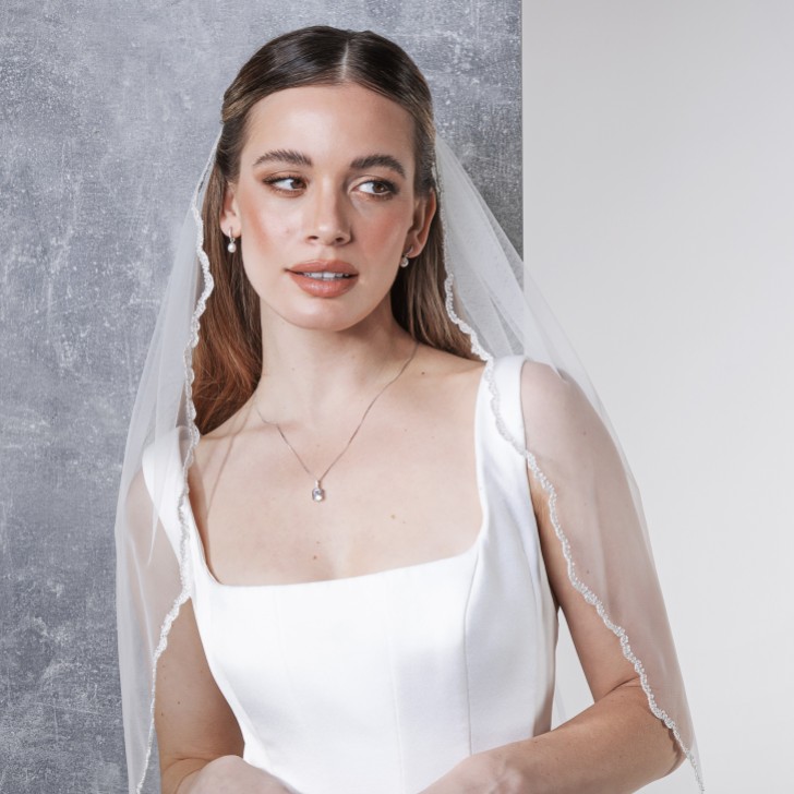 Rainbow Club Gazania Embroidered Scalloped Edge Waist Length Veil