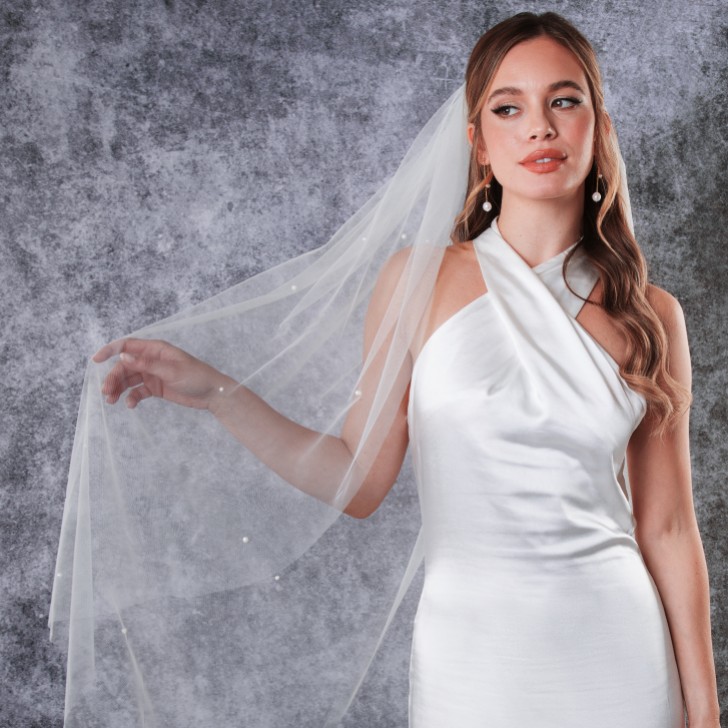 Rainbow Club Leilani Ivory Single Tier Scattered Pearl Fingertip Veil