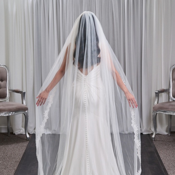 Rivington Voile à un étage en tulle italien garni de dentelle