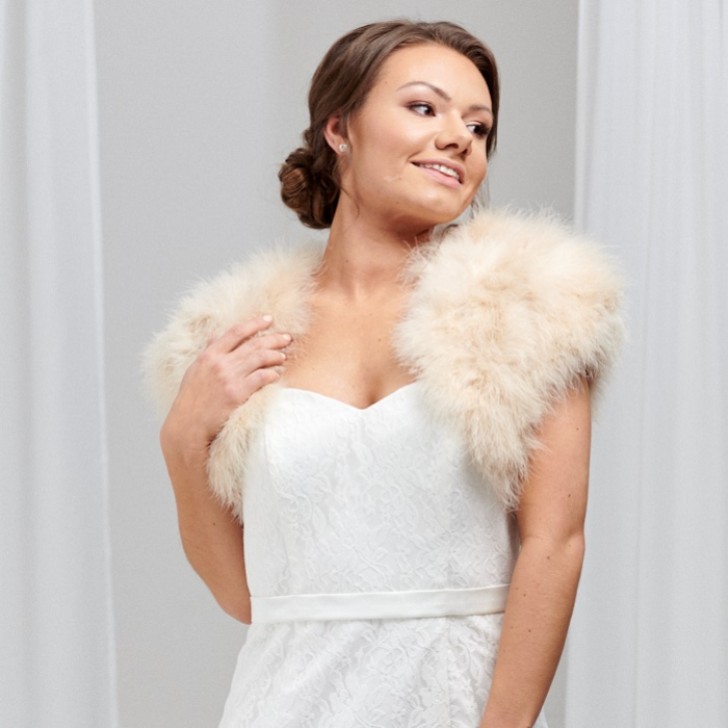 Sophia Champagner Feder-Brautbolero