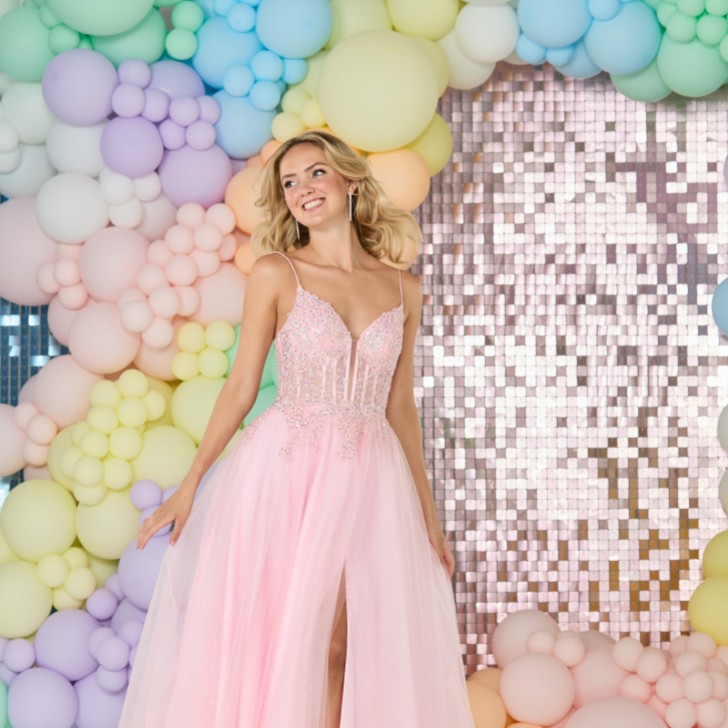 Tiffanys Sabina Blassrosa Ballkleid