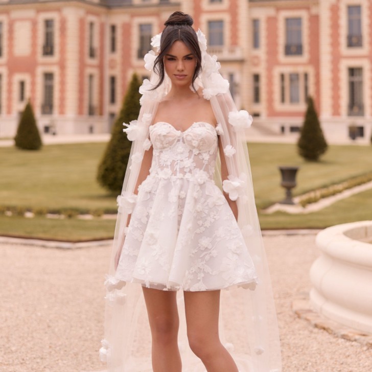 Velo da sposa bianco avorio a strato singolo con fiori 3D S546