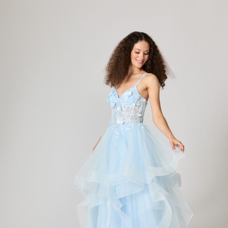 Vestido de baile Tiffanys Dream em azul claro TFY