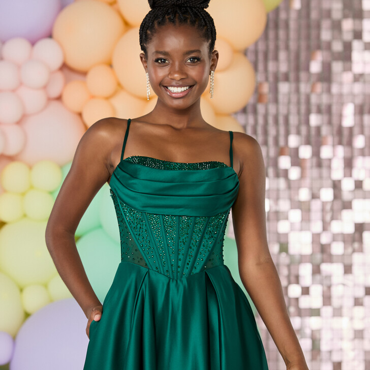 Vestido de fiesta verde oscuro de Tiffanys Sally