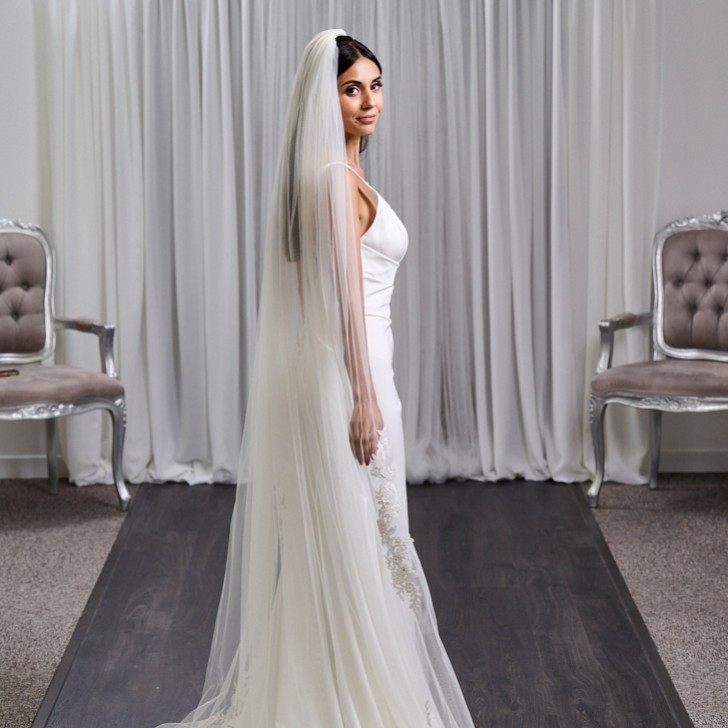 Voile de tulle italien à un étage d'Edinburgh avec motifs en dentelle