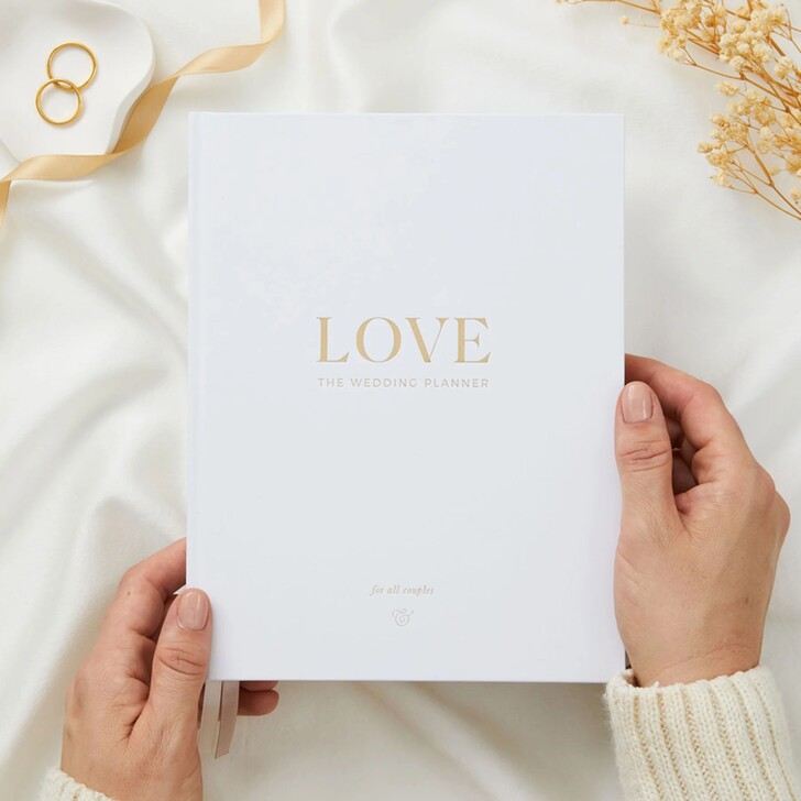 White 'LOVE' The Wedding Planner Book