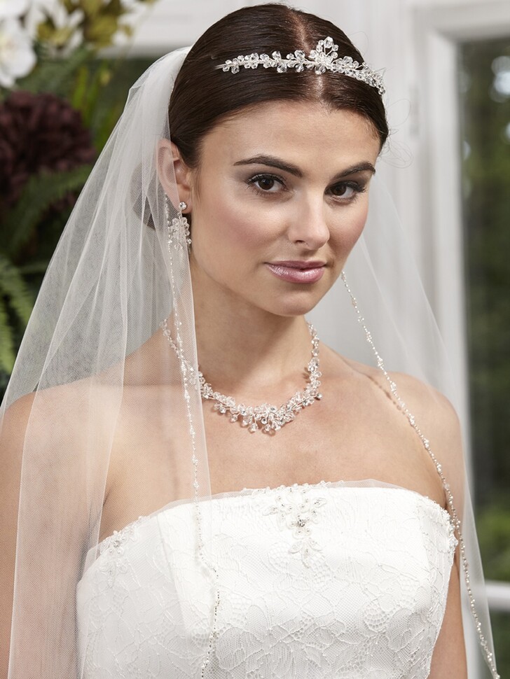 Alexandria Single Tier Veil with Pearl and Beaded Edge TLV8501