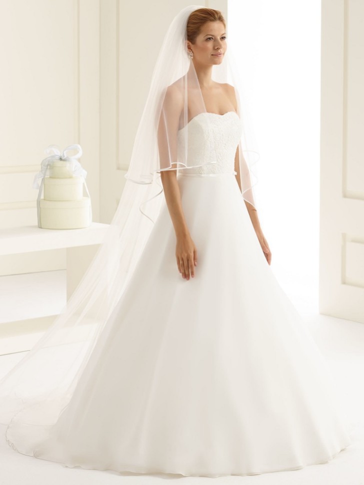 Bianco Ivory Two Tier Satin Edge Chapel Veil S208