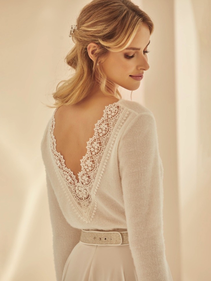 Jersey de novia de punto con encaje, espalda en V y manga larga, color marfil, modelo E344
