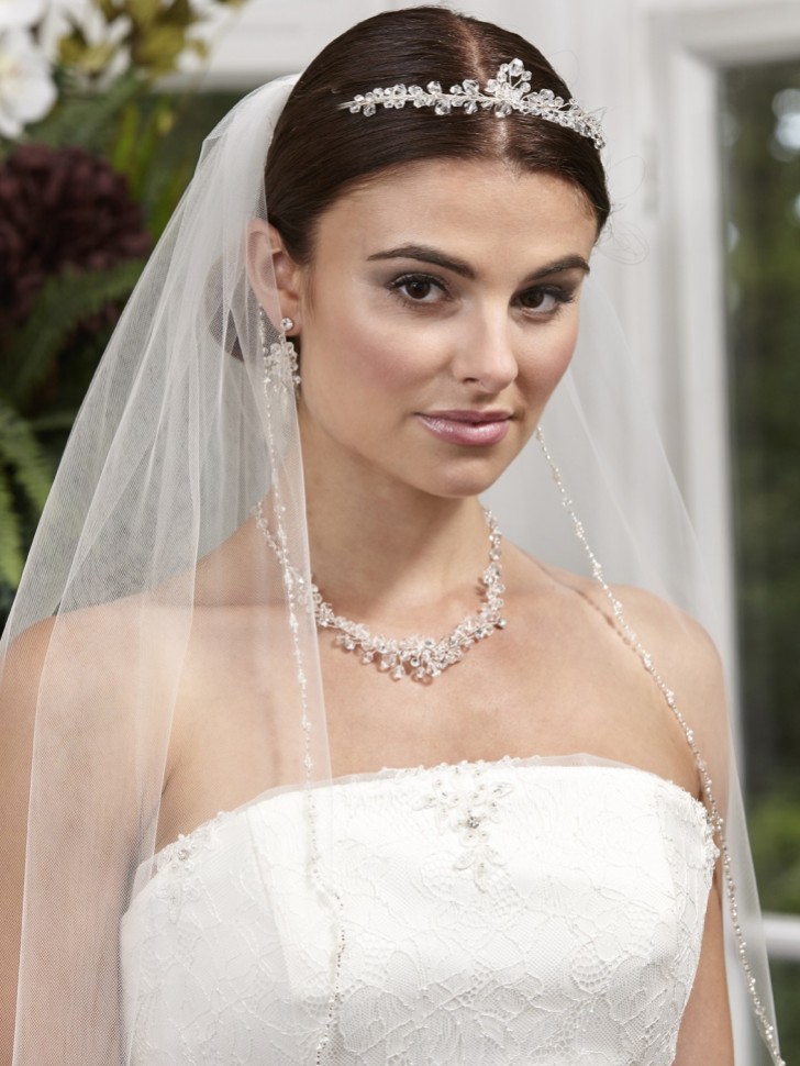 Linzi Jay Single Tier Veil with Pearl and Beaded Edge LA959