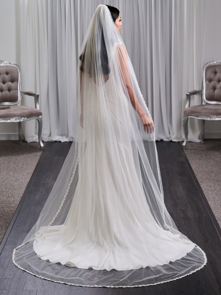 Oxford Single Tier Italian Tulle Narrow Beaded Lace Trimmed Veil