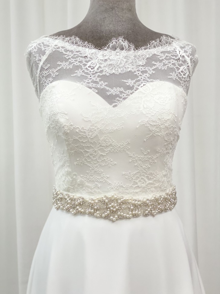 Perfect Bridal Cinto para vestido com enfeites de pérolas e cristais Lola