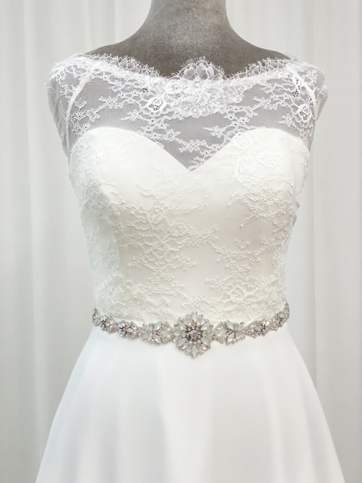 Perfect Bridal Cinto para vestido de noiva Sadie com opala floral e cristais