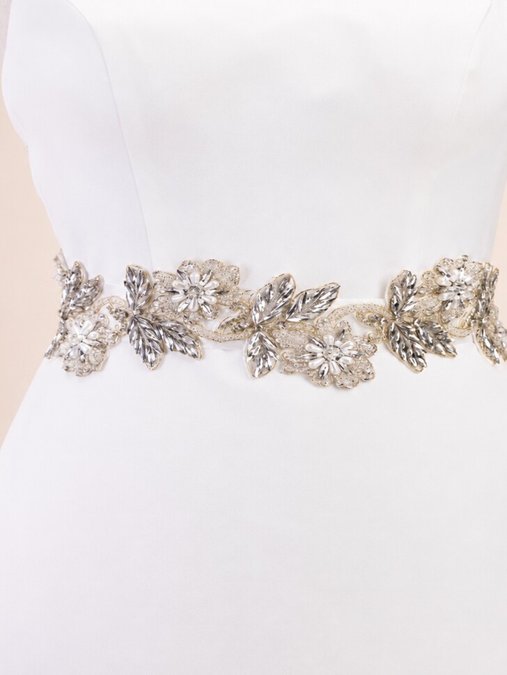 Perfect Bridal Elegant Floral Vintage-Inspired Crystal and Pearl Bridal Belt