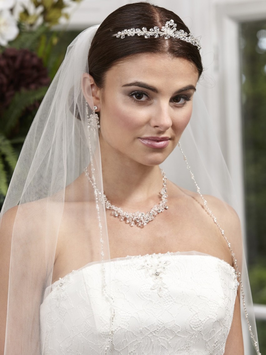 Photograph: Linzi Jay Single Tier Veil with Pearl and Beaded Edge TLV8501