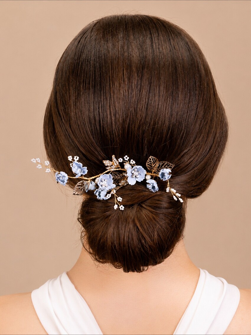 Fotografia: Perfect Bridal Blue Floral and Leaf Bridal Hair Clip