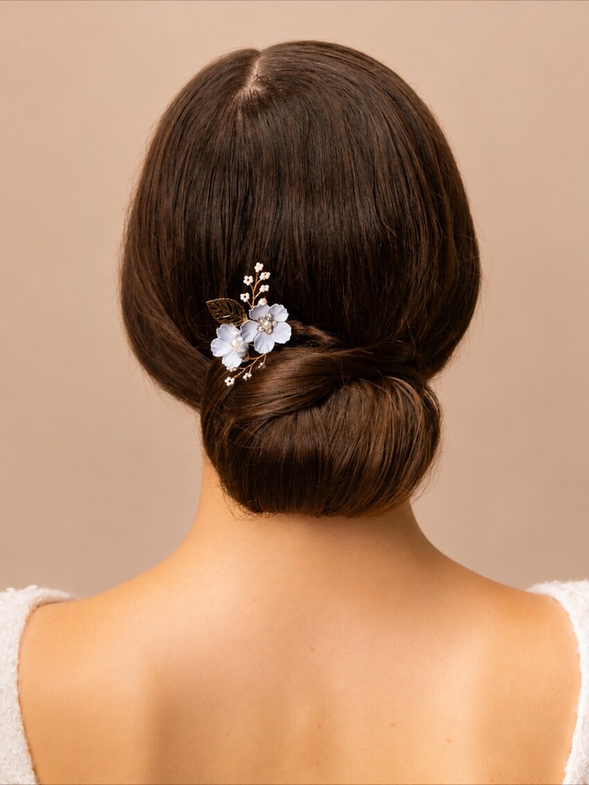 Fotografia: Perfect Bridal Blue Floral and Leaf Bridal Hair Pin