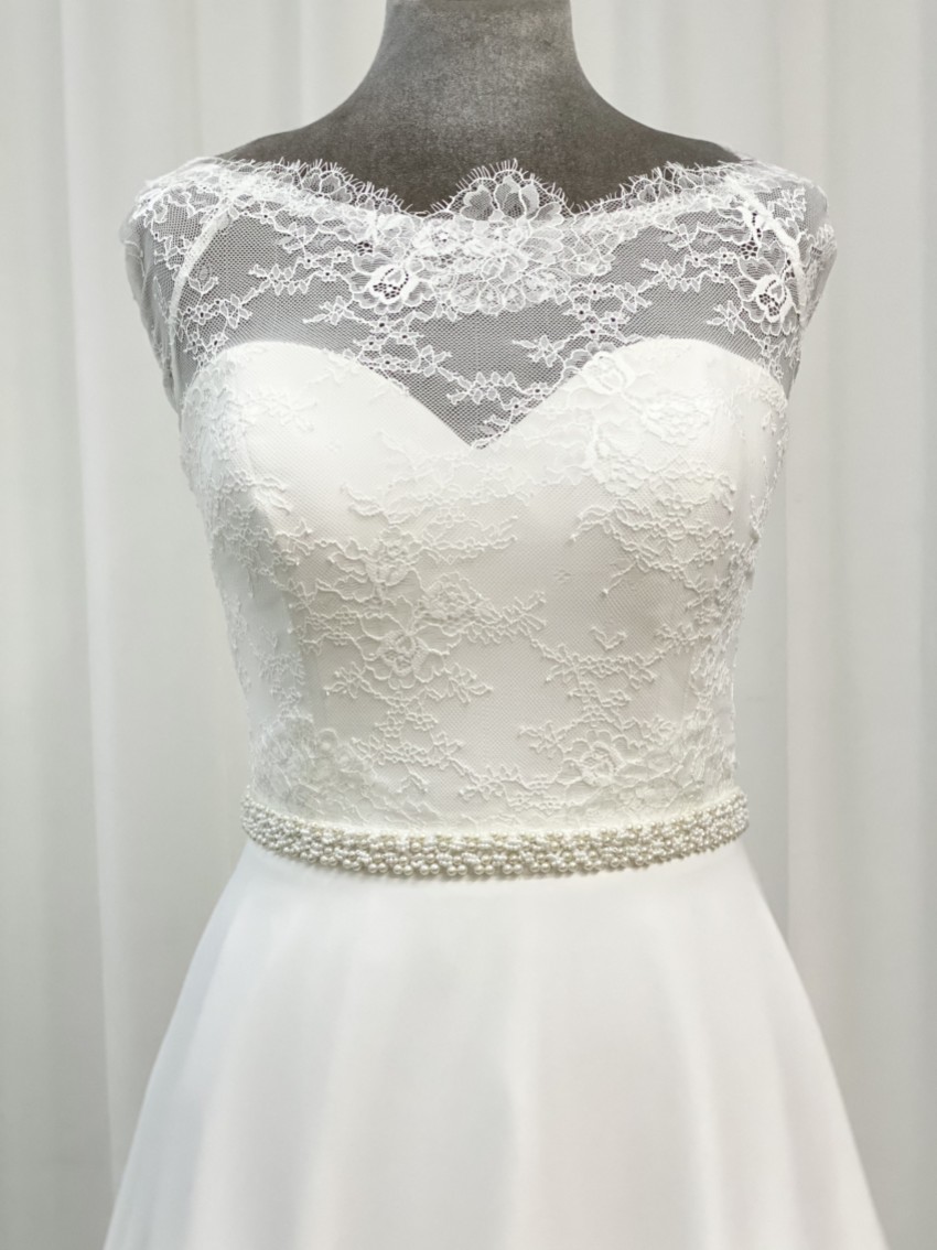 Fotografia: Perfect Bridal Cinto de casamento com pérolas e contas Odessa