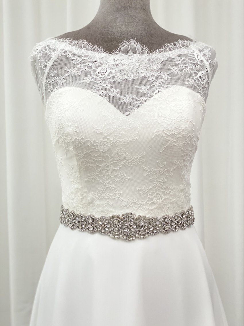 Fotografía: Perfect Bridal Cinturón de vestido Emmy, de inspiración vintage, con cristales y abalorios