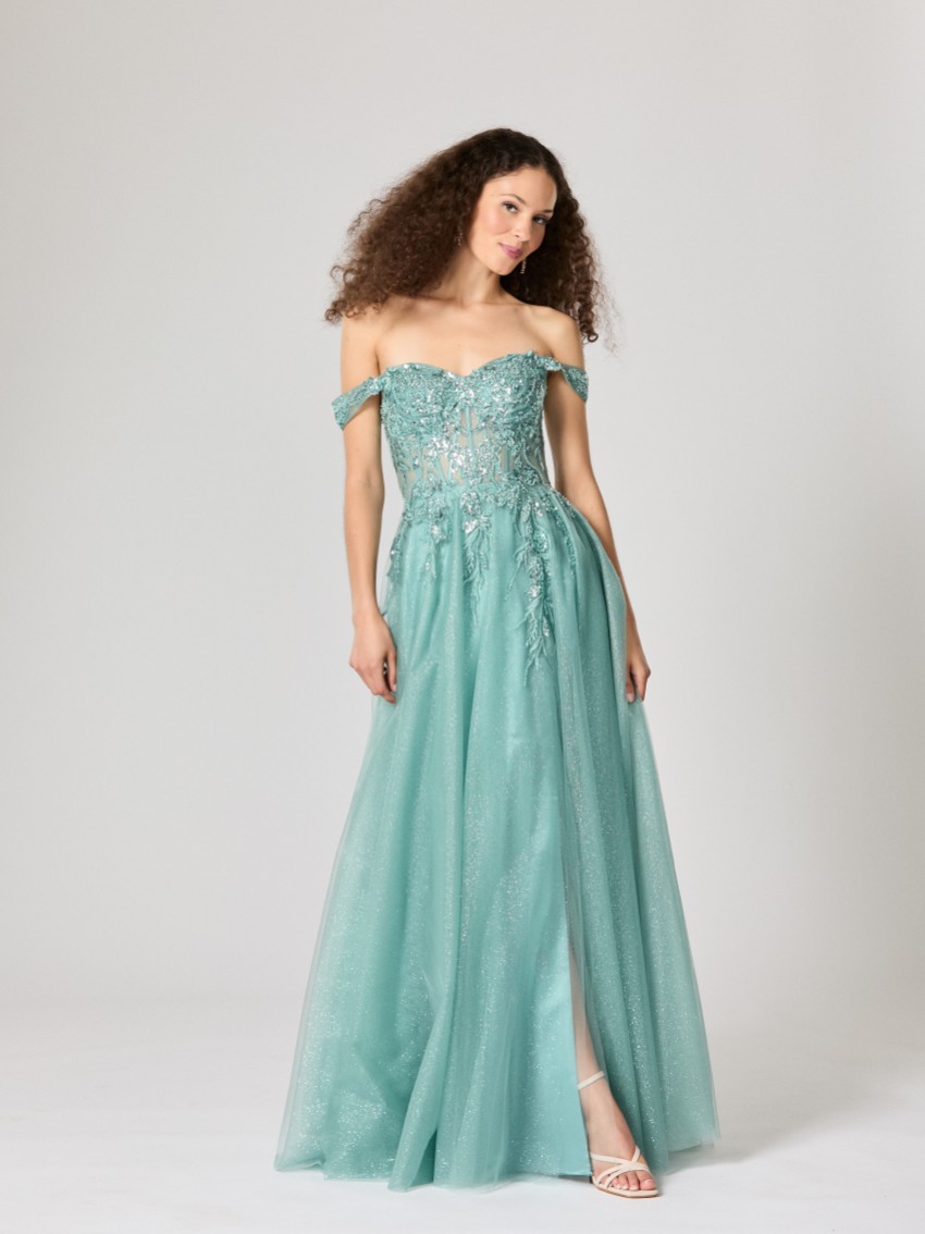 Photograph: Tiffanys Destiny Robe de bal de fin d'année vert sauge TFY