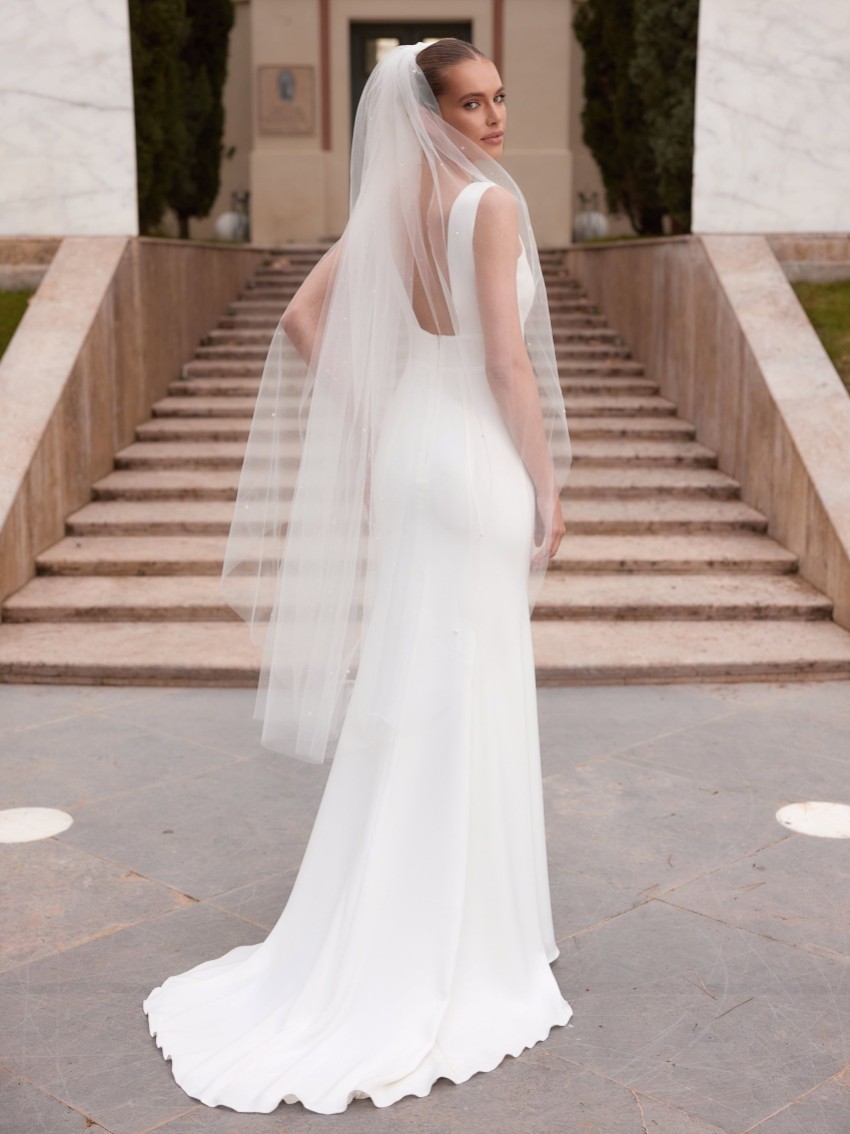 Fotografia: Velo in tulle bianco avorio con glitter, lunghezza da ballo, con perle e cristalli S555