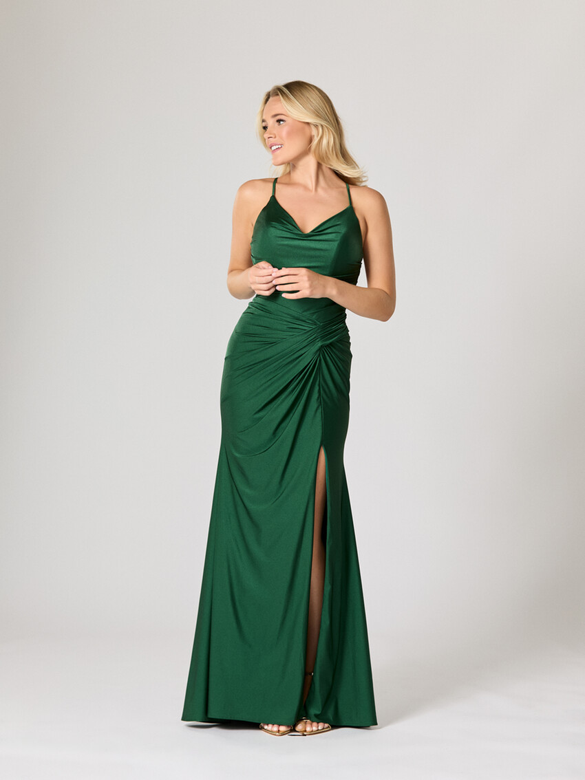 Fotografía: Vestido de fiesta «Ophelia» de Tiffanys en verde oscuro (TFY)