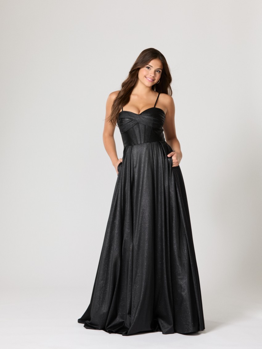 Fotografía: Vestido de gala Ellis Black de Tiffany's TFY