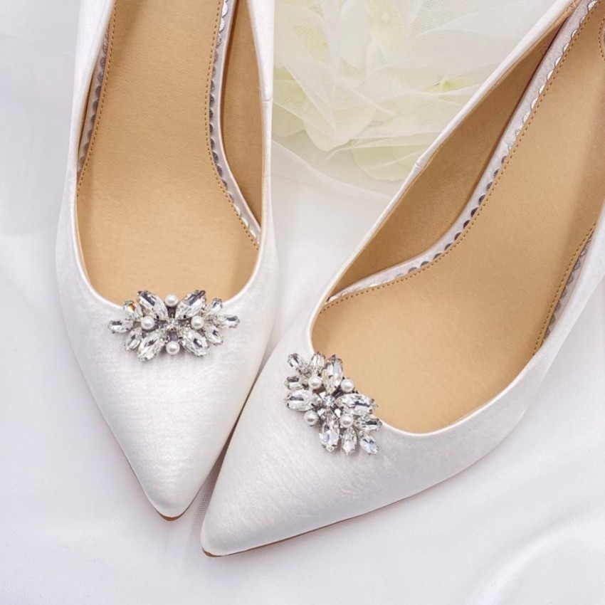 Fotografía: Adornos para zapatos Gaiety Classic con perlas y cristales