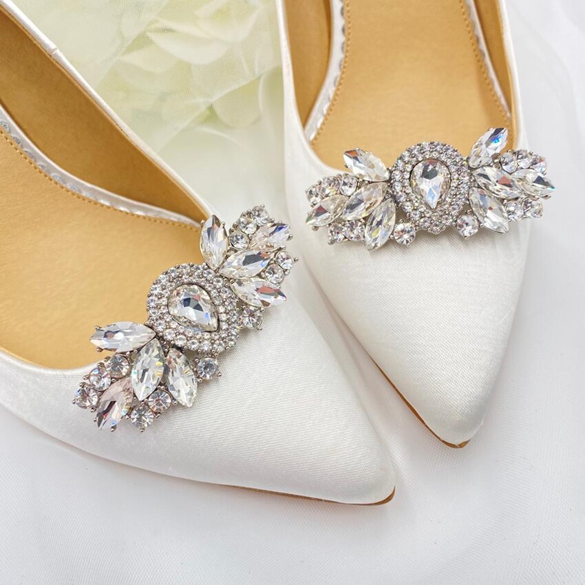 Fotografía: Adornos para zapatos «Mirage» con cristales, de inspiración vintage
