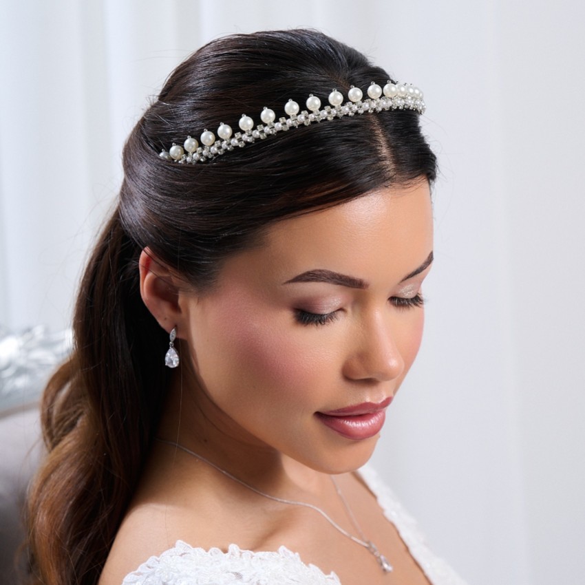 Photograph: Albany Vintage Low Pearl and Crystal Bridal Tiara