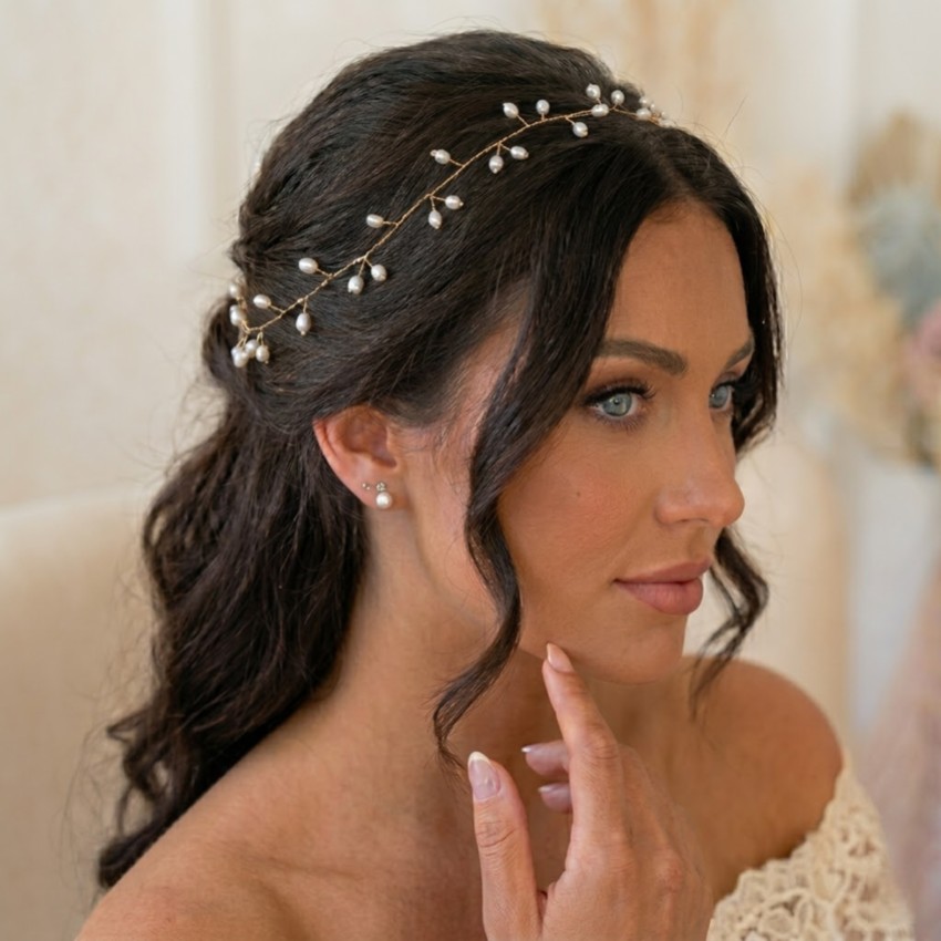Fotograf: Aruba Langer zarter Perlen-Haarreif zur Hochzeit (Gold)
