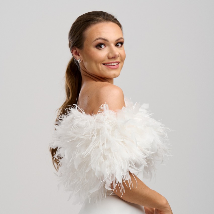 Photograph: Bardot Ivory Ostrich Feather Bridal Stole