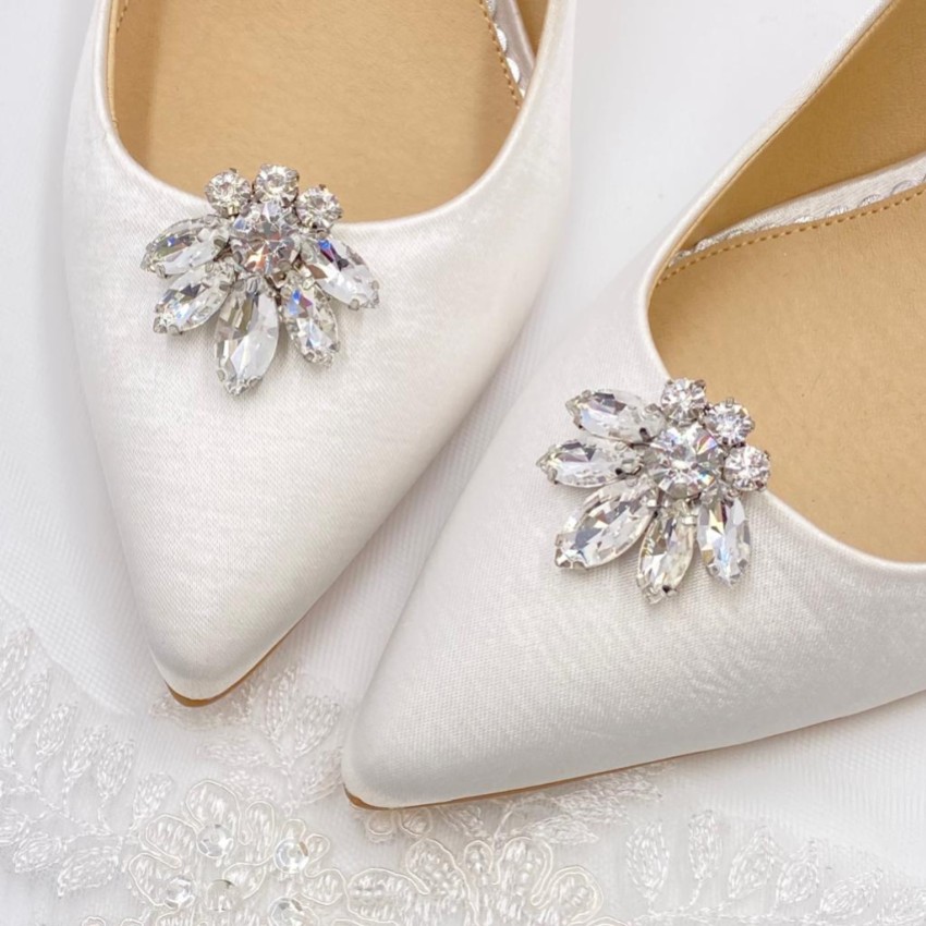 Fotografía: Broches para zapatos de cristal plateado