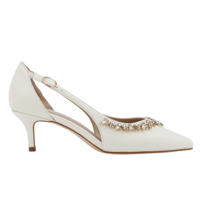 Photograph: Capollini Escarpins à talons moyens en cuir et porcelaine Nysa, ornés de décorations