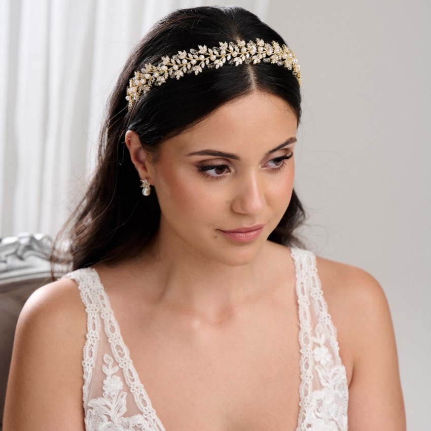 Fotografía: Diadema de boda con hojas de cristal dorado y perlas de la Toscana