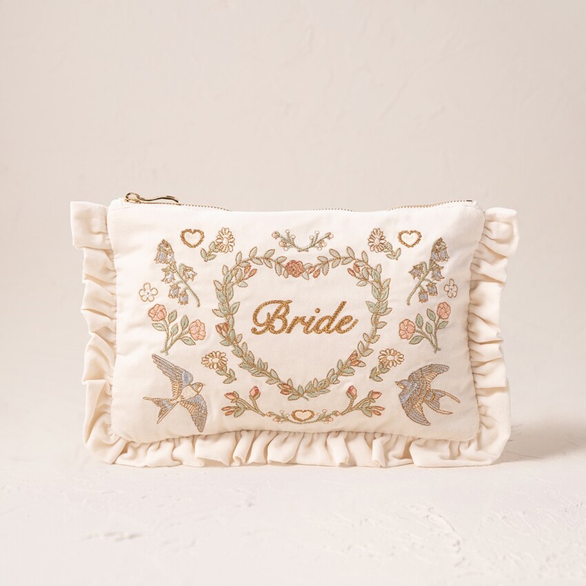 Photograph: Elizabeth Scarlett Earth Goddess Bride Cream Velvet Frill Pouch