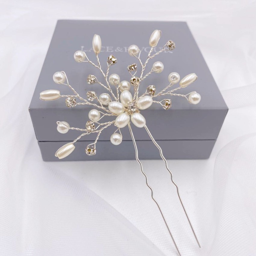 Fotografia: Grampo de cabelo com spray floral, pérolas e cristais Leia