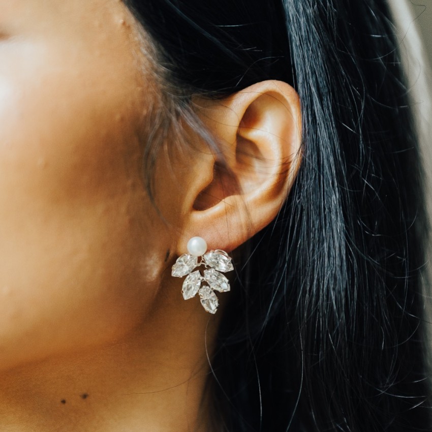 Fotografía: Hermione Harbutt Pendientes Kensington Grande Crystal
