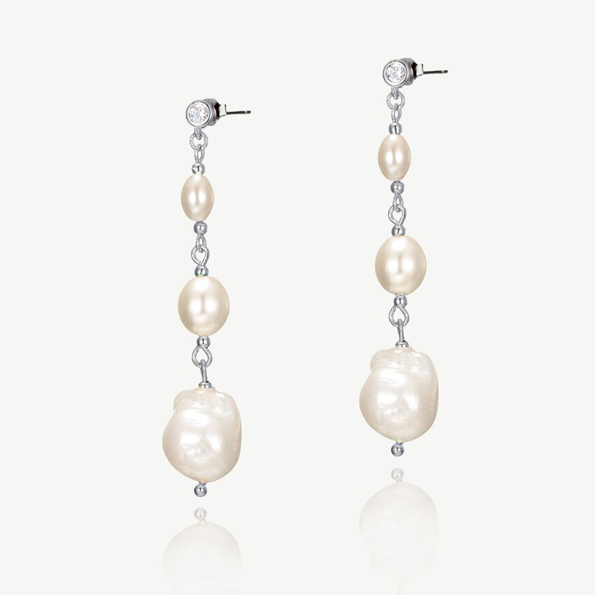 Photograph: Ivory and Co Cheltenham Drop Pearl Earrings