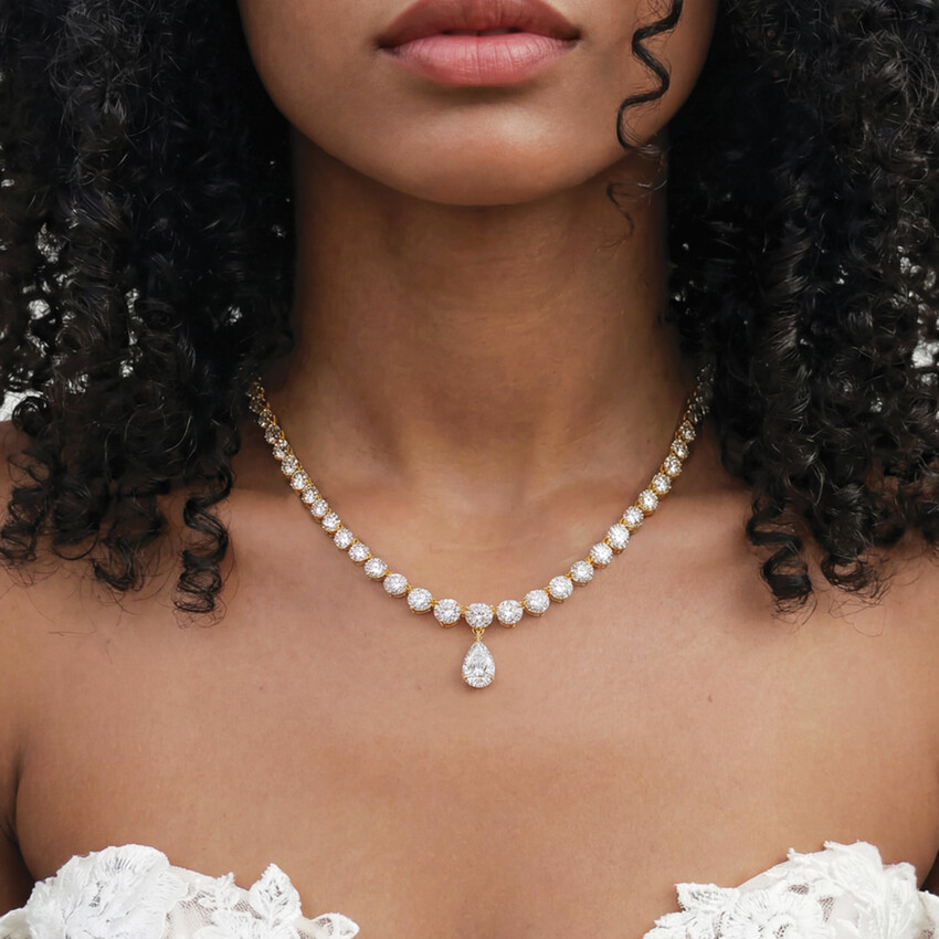 Photograph: Ivory and Co Collier « Imperial Gold » en zircone cubique