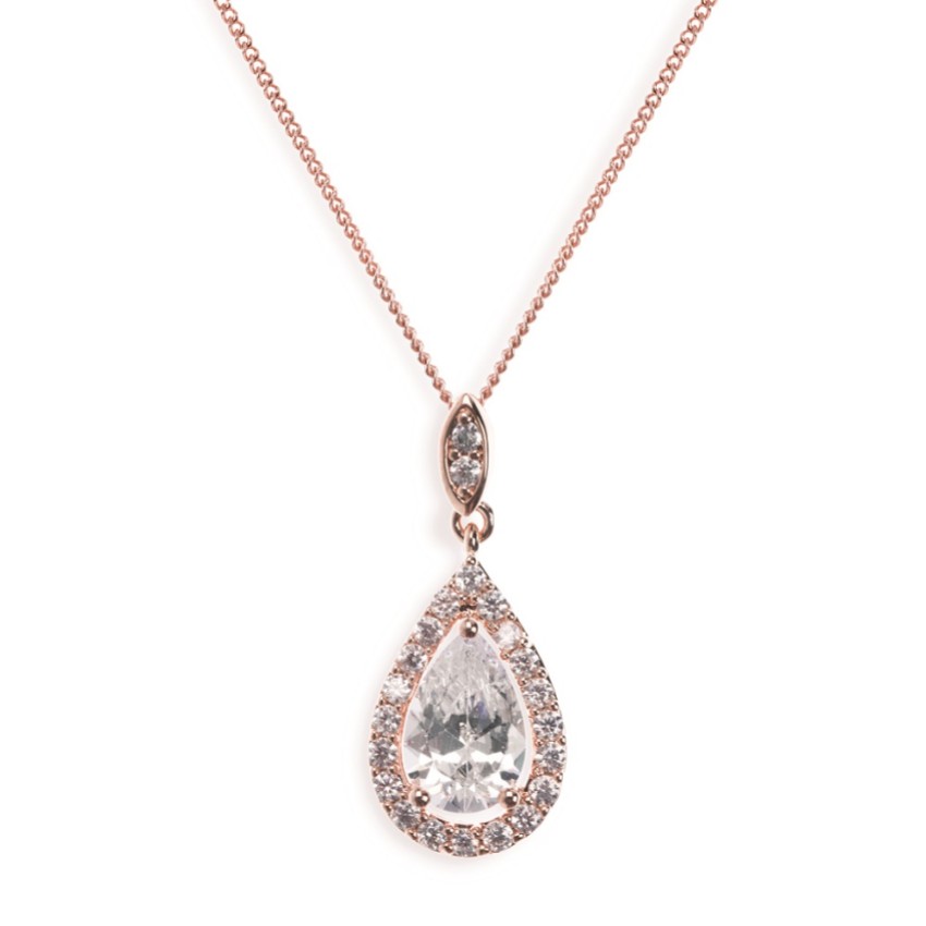 Photograph: Ivory and Co Collier à pendentifs en cristal Belmont (or rose)