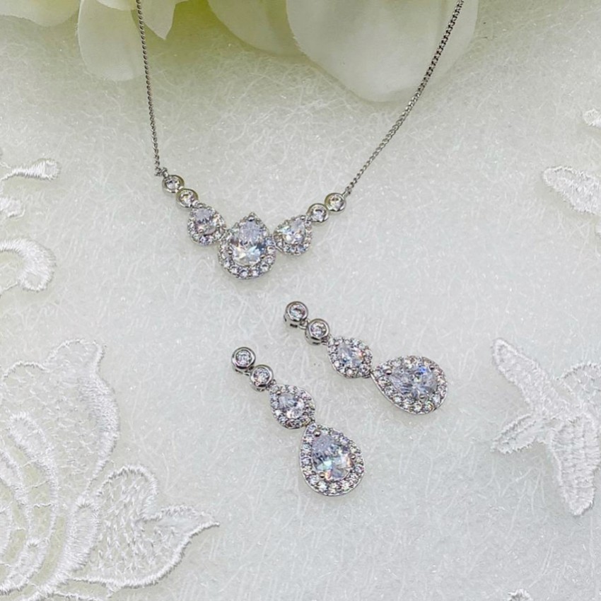 Fotografia: Ivory and Co Conjunto de joias de noiva Sorbonne Silver