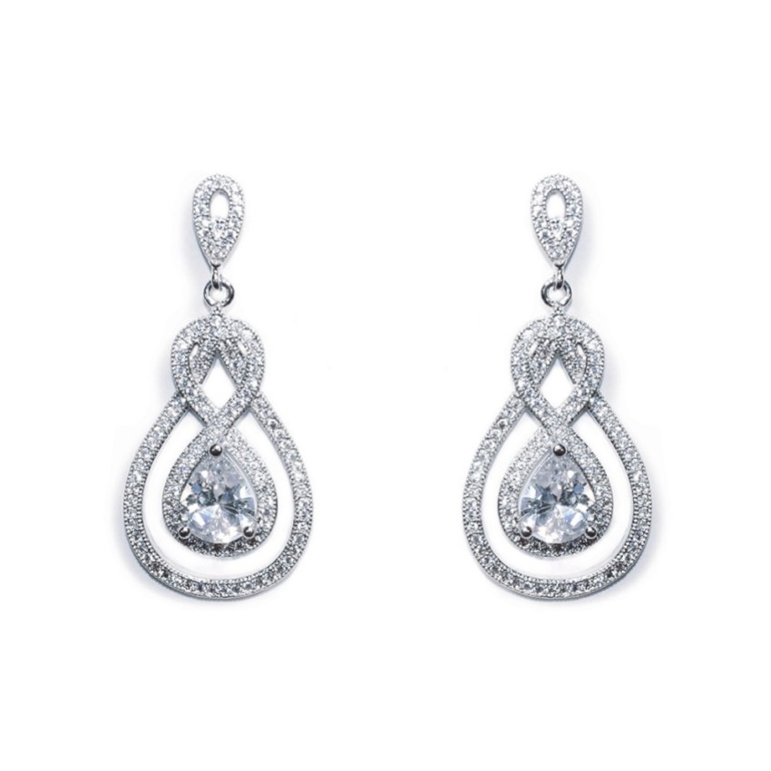 Photograph: Ivory and Co Lexington Crystal Drop Wedding Earrings