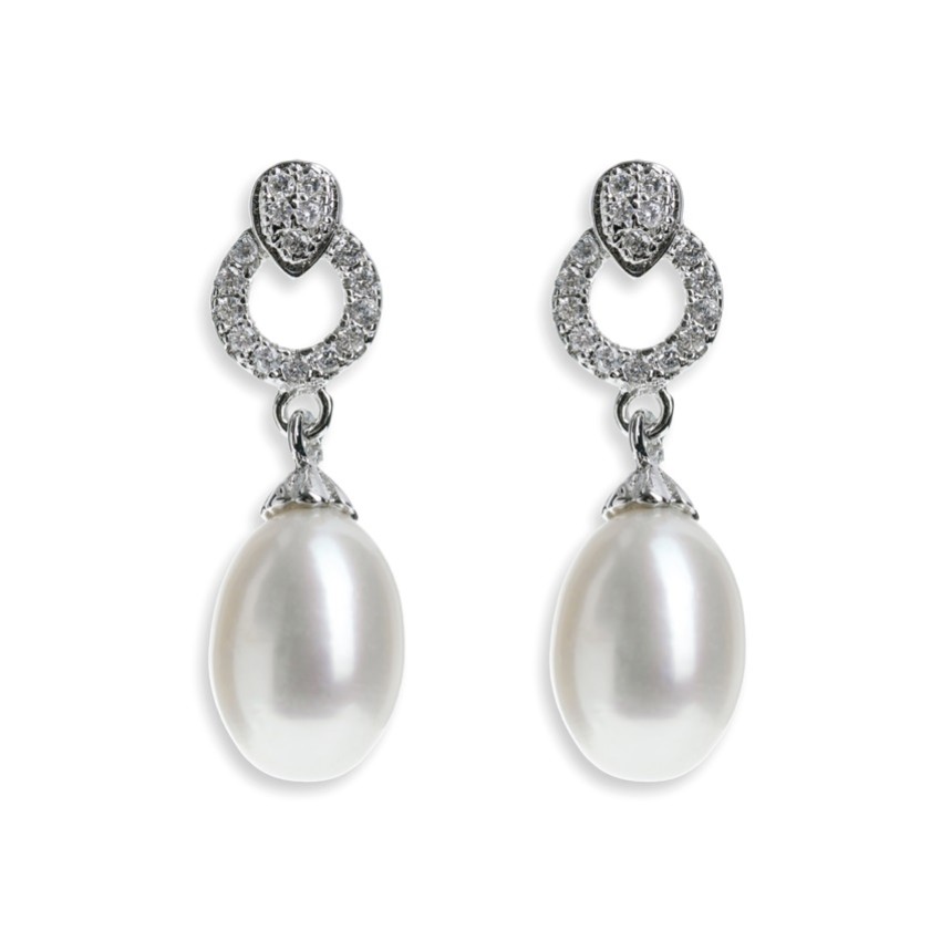 Photograph: Ivory and Co Stockholm Pearl Drop Earrings