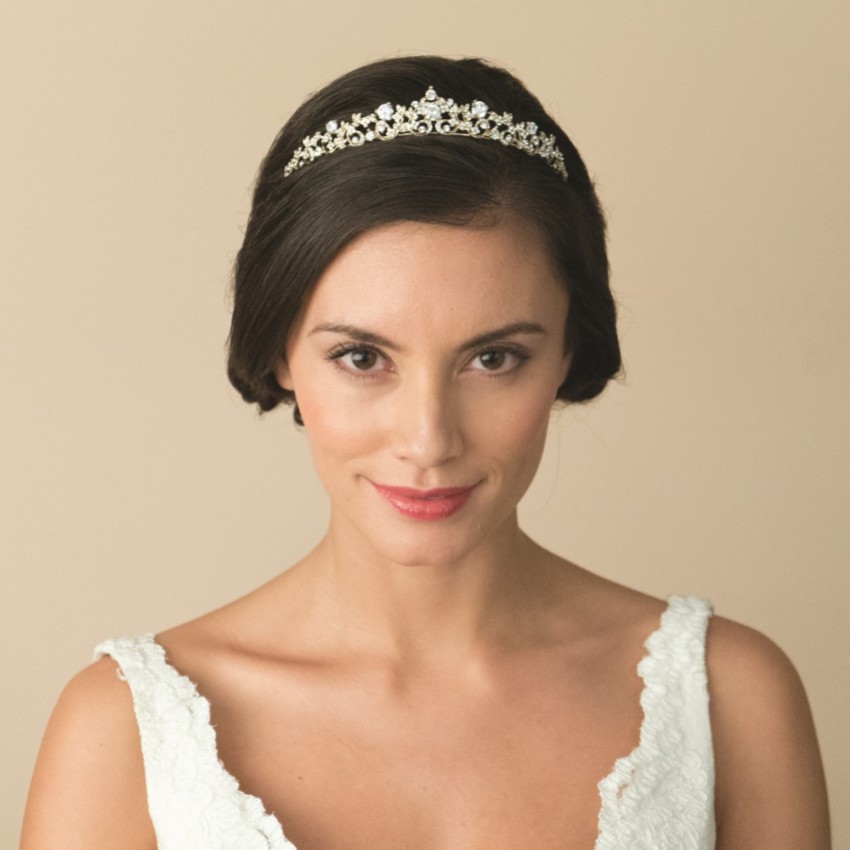 Fotografia: Ivory and Co Tiara adornada com cristais dourados preciosos