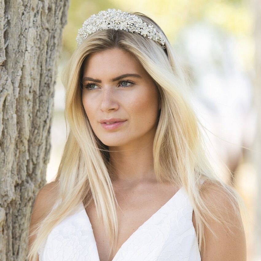 Zdjęcie: Ivory and Co Tiara ślubna „Emma Statement” z kwiatowymi zdobieniami