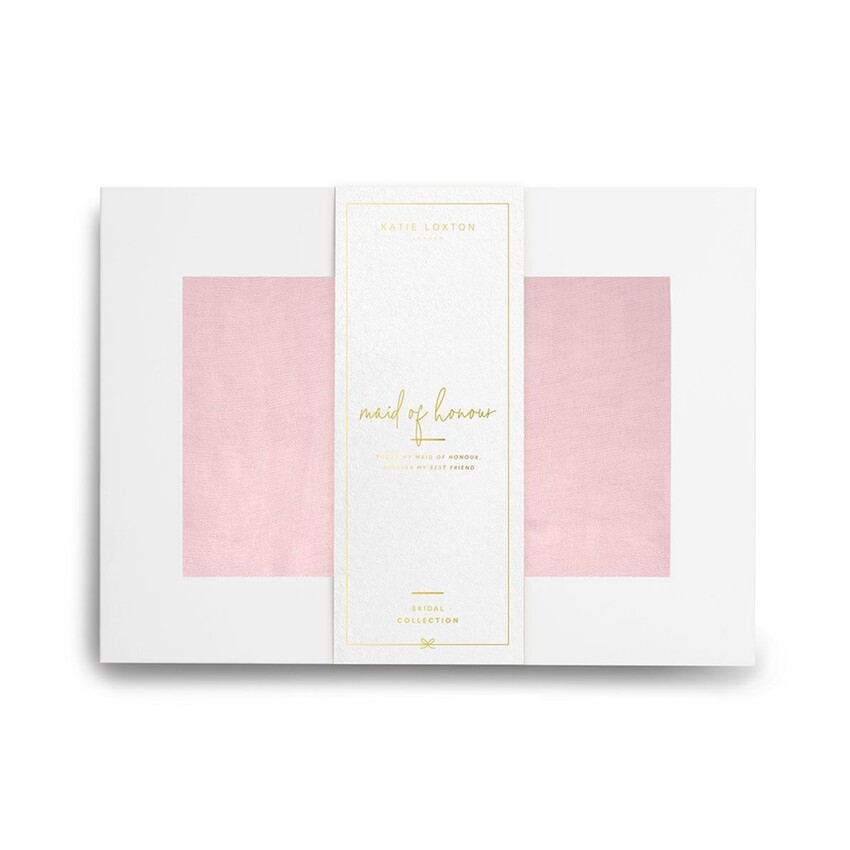 Zdjęcie: Katie Loxton „Druhnia” – jedwabisty szalik w kolorze jasnoróżowym, zapakowany w pudełko „Love”