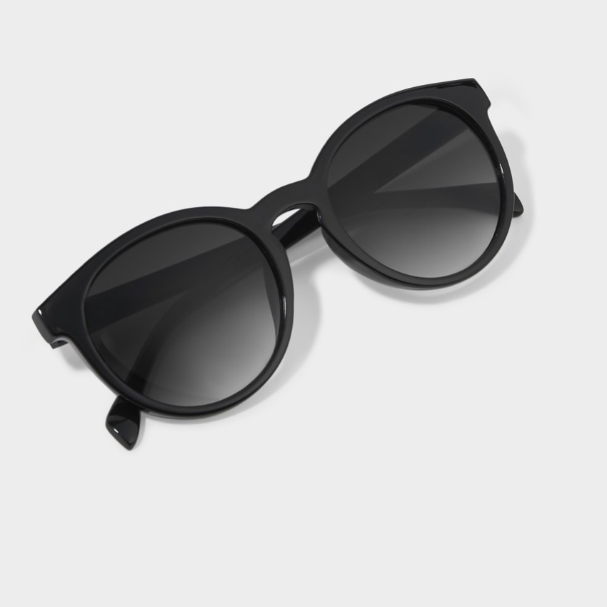 Fotografía: Katie Loxton Gafas de sol redondas Geneva Black