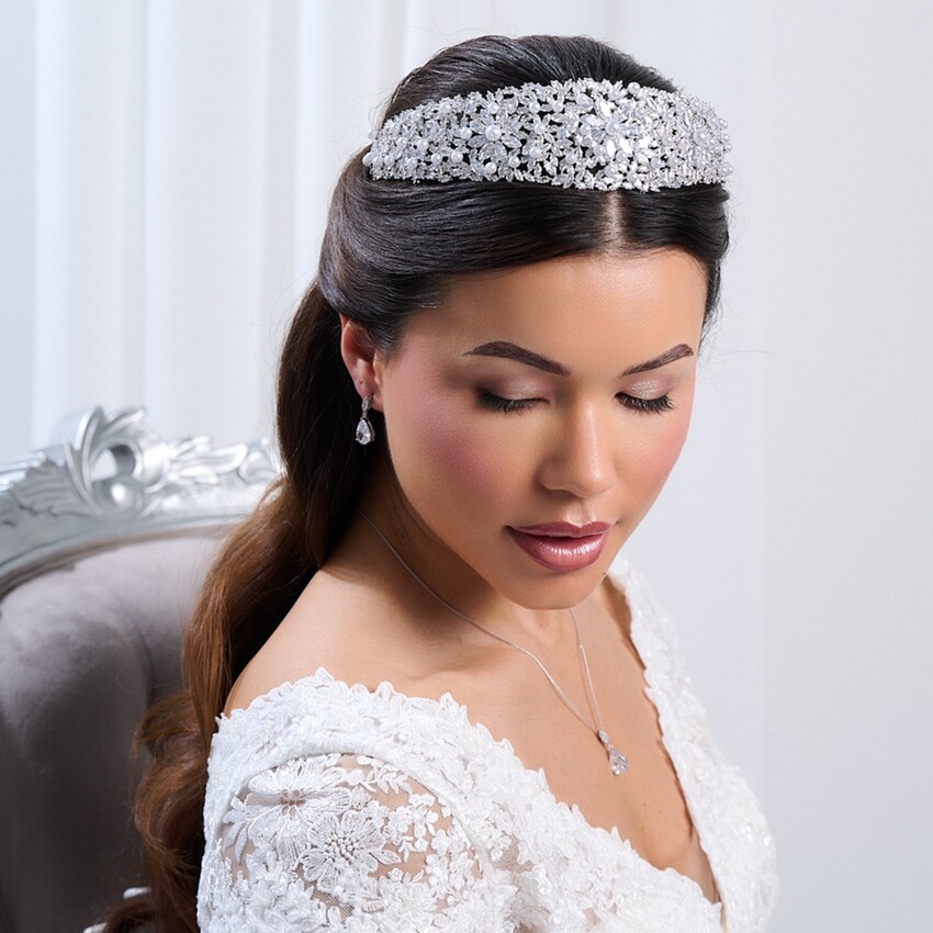 Zdjęcie: Korona ślubna „Martinique” z kryształami i perłami