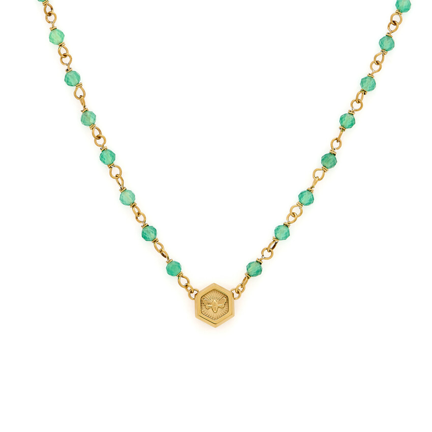 Fotografía: Olivia Burton Collar con colgante de cuentas «Minima Bee» en verde y chapado en oro